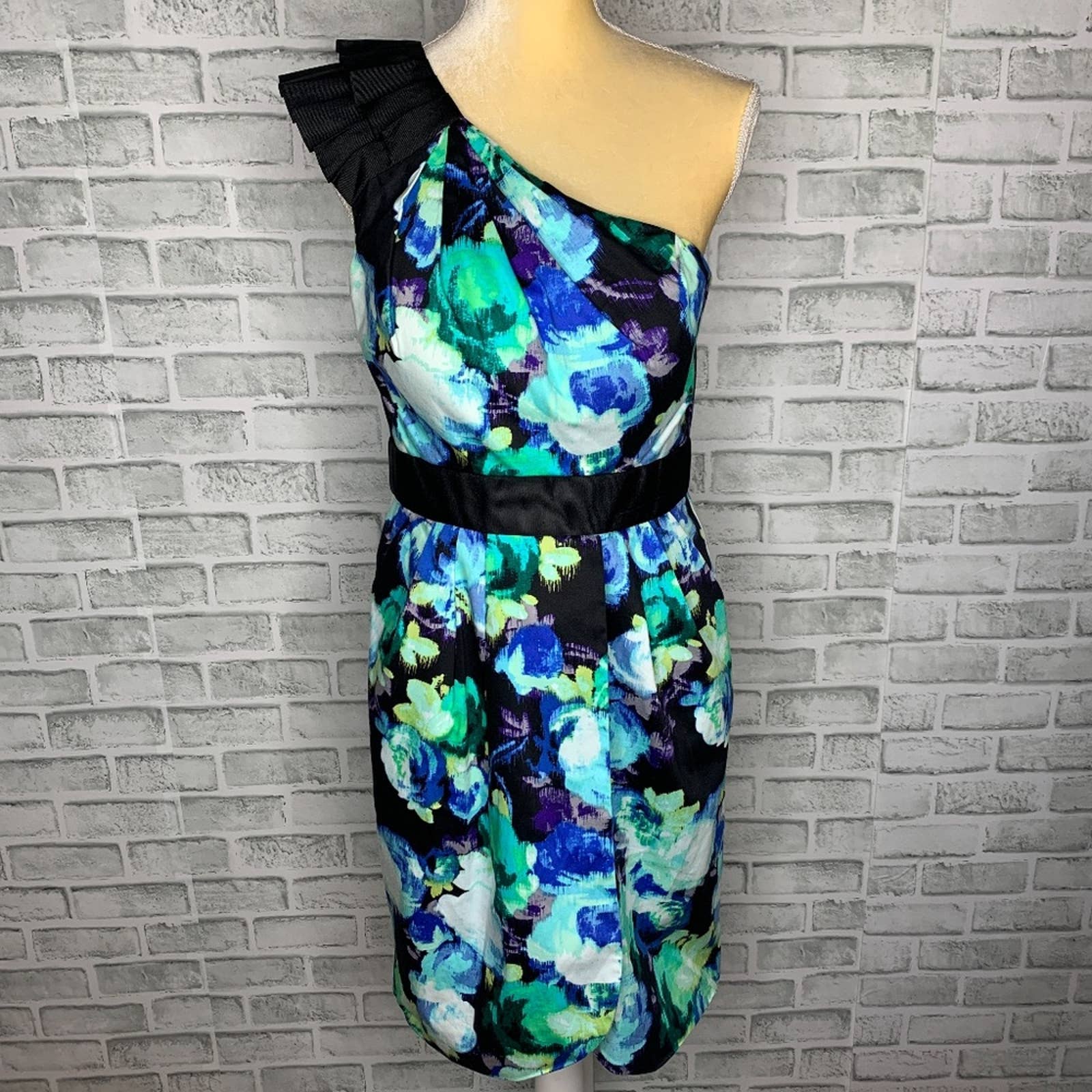 Eliza J One Shoulder Cocktail Dress Euc Size 8 C6